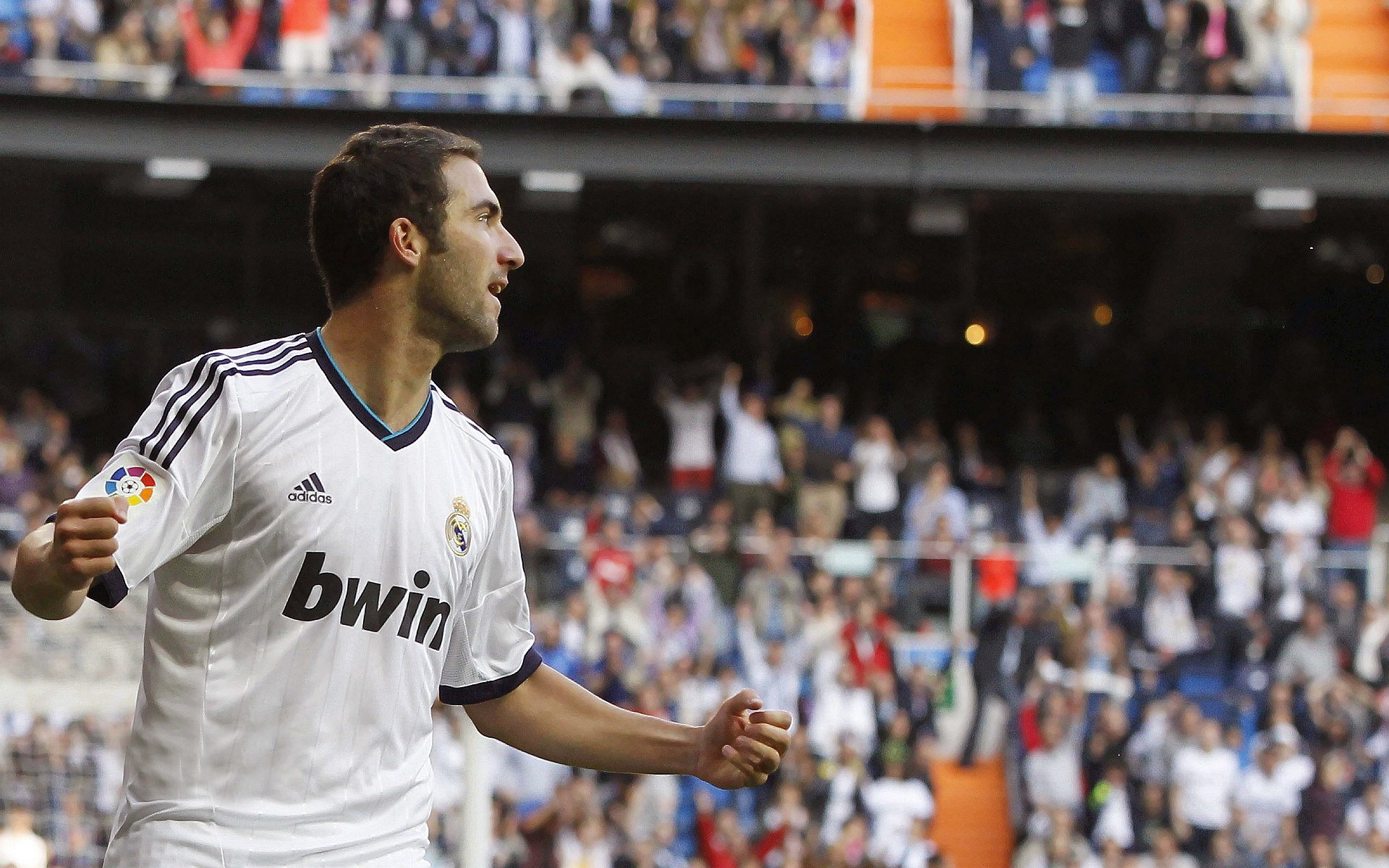 决赛中场控制力决定比赛走向，中场如何控制比赛节奏